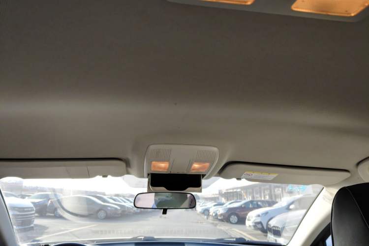 Used Mazda Mazda 3 Axela 2014 Sedan 1.5L Automatic Comfort Model