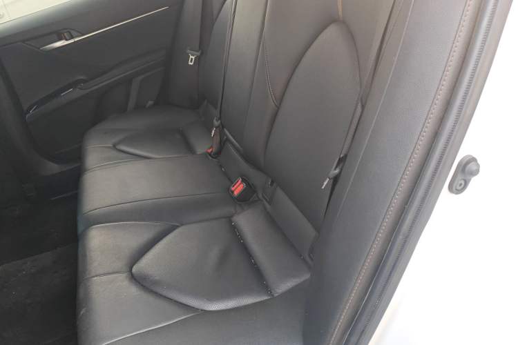 Used Toyota Camry 2023 2.0G Luxury Edition