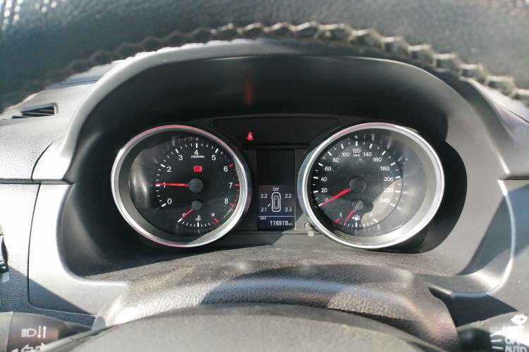 Used Haval H6 2015 Revised Version Sport Edition 1.5T Manual Transmission Two-Wheel Drive Elite Grade