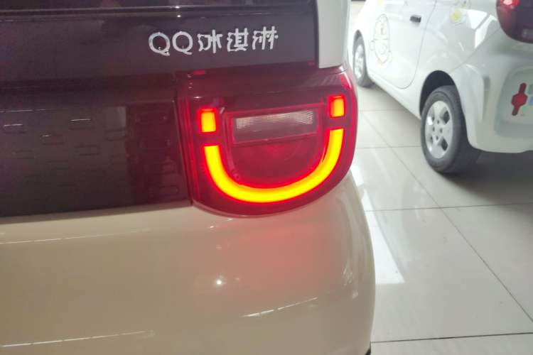 Used Chery QQ Ice Cream 2024 Edition Youth Version 205km Sundae