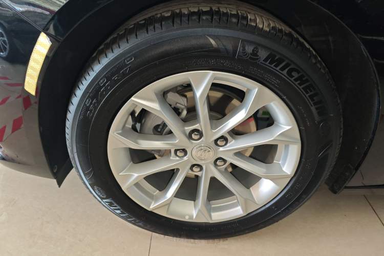 Used Buick LaCrosse 2022 552T Luxury Version