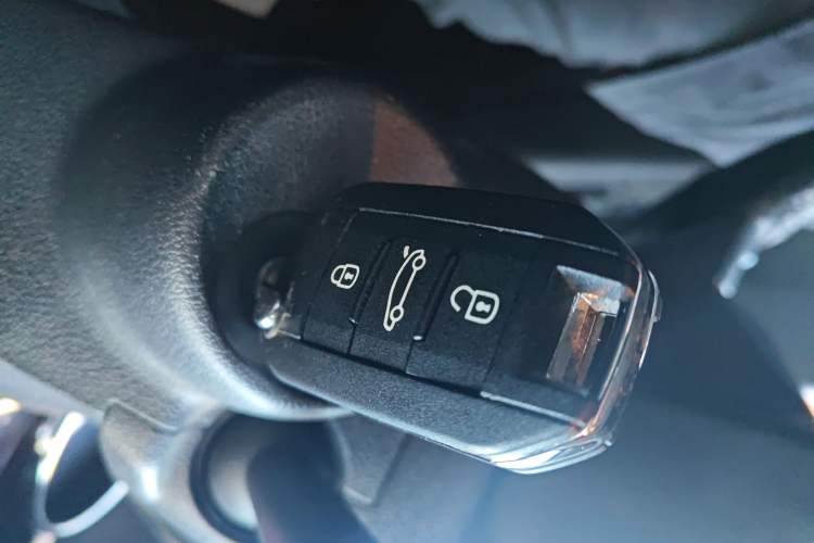 Used Peugeot 3008 2016 1.6THP Automatic Prestige Edition