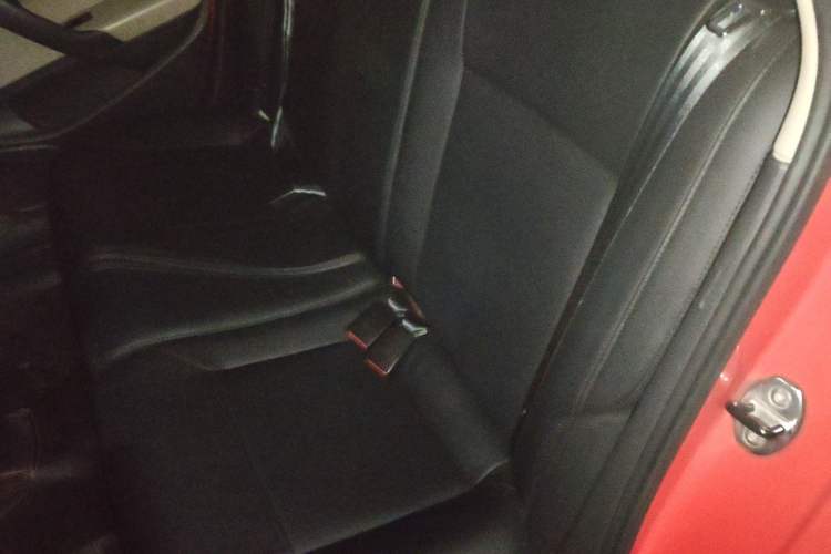 Used Volkswagen Polo 2013 1.6L Automatic Comfort Edition
