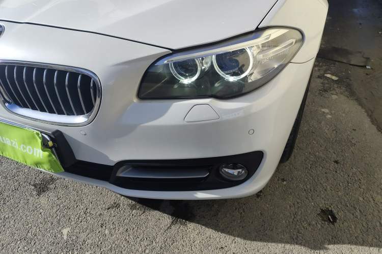 Used BMW 5 Series 2014 520i Elegant Edition
