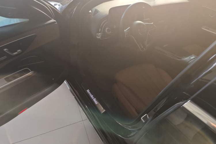 Used Mercedes-Benz E-Class 2024 Facelift E 260 L 4MATIC
