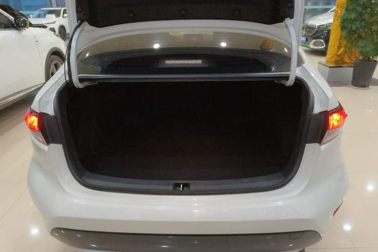 Used Toyota Levin 2019 185T CVT Luxury Edition China VI Standard