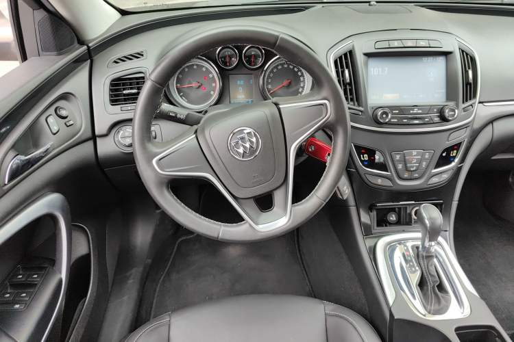 Used Buick Regal 2015 1.6T Fashion Tech Model
