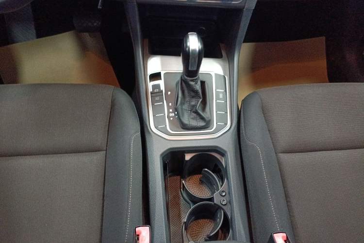 Used Volkswagen Golf Sportsvan 2016 1.6L Automatic Comfort Model
