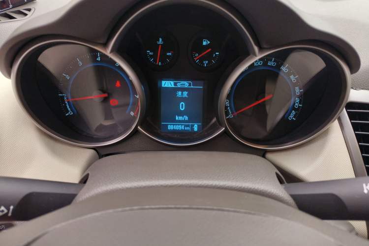 Used Chevrolet Cruze 2015 1.5L Classic SE MT
