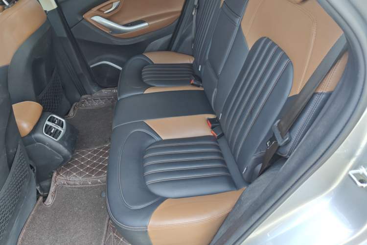 Used Soueast DX7 2015 1.5T Automatic Luxury Model
