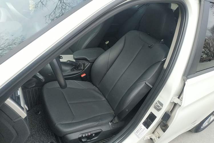 Used BMW 3 Series 2015 316i Active Edition
