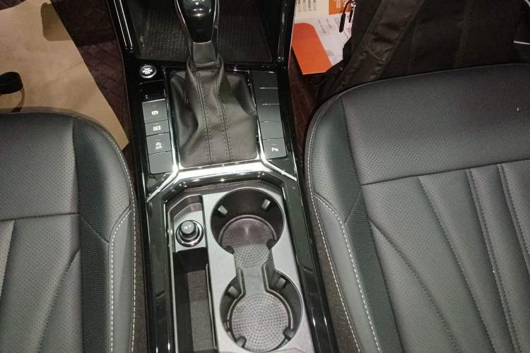 Used Volkswagen Passat 2025 Outstanding Model 380TSI Starry Dragon Edition