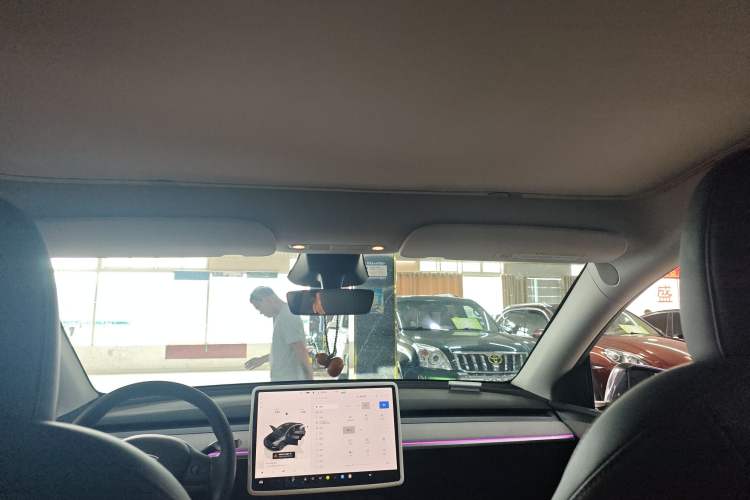 Used Tesla Model Y 2024 Rear-Wheel-Drive Version
