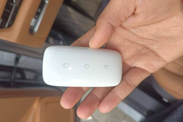 Used  L7 2025 EM-i 115km Exploration+ Edition
