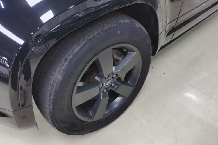 Used Land Rover Defender 2023 Facelift 110 3.0T P400 X-DYNAMIC HSE
