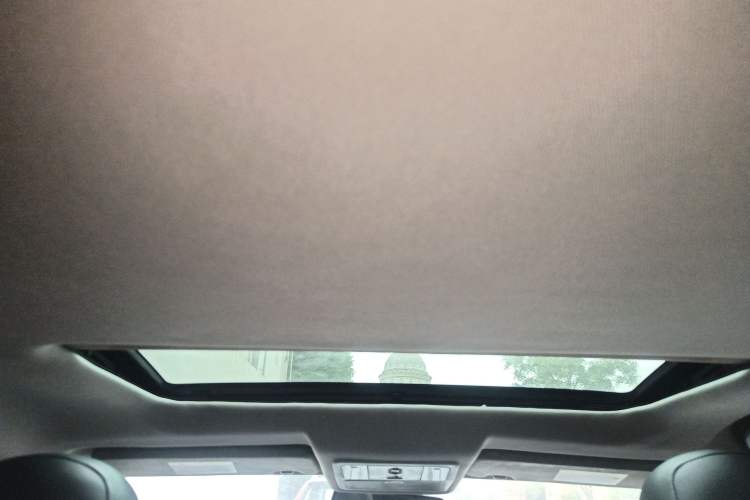 Used FORTHING Joyear S50 2016 1.5L Manual Luxury Model
