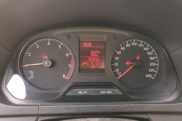 Used Volkswagen Jetta 2015 Value Edition 1.6L Manual Fashionable Style
