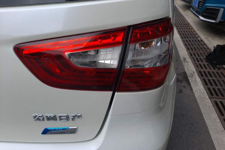 Used Nissan Livina 2013 1.6XL CVT Luxury Edition
