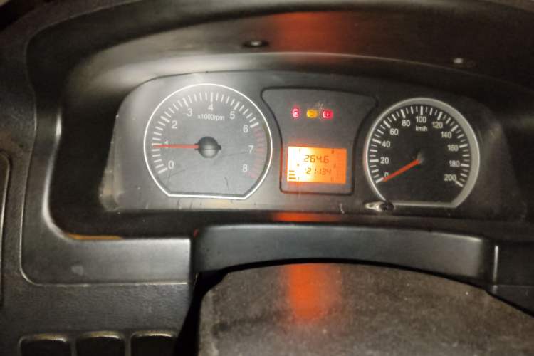 Used FORTHING Lingzhi 2015 M3 1.6L 7-Seater Comfort Model
