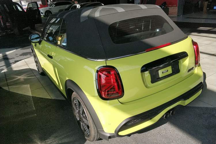 Used  MINI 2023 Revised 2.0T COOPER S CABRIO Artist
