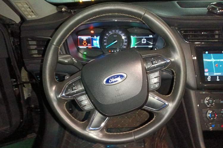 Used Ford Taurus 2017 EcoBoost 245 Fashion Edition
