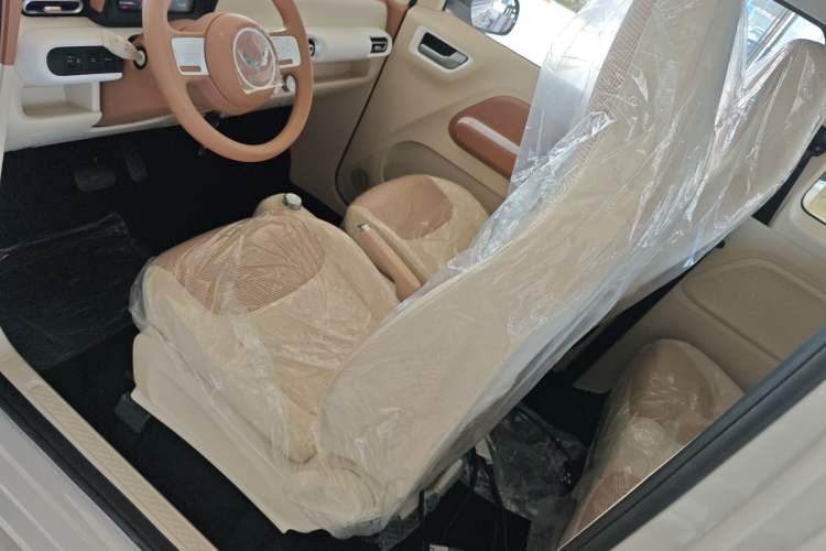 Used Wuling Hongguang MINIEV 2024 3rd Generation 215km Youth Edition