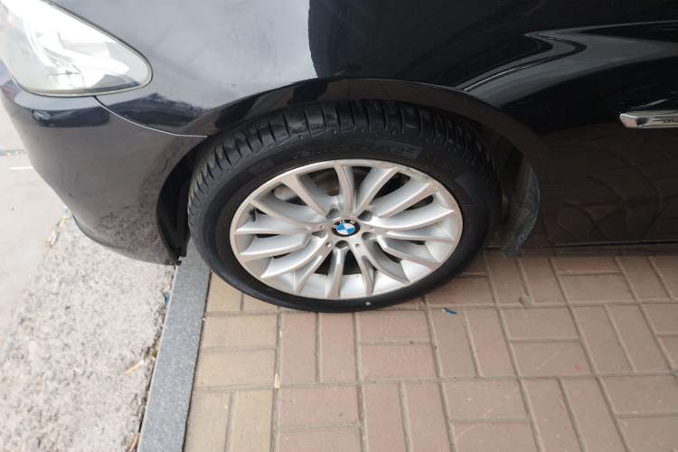 Used BMW 5 Series 2014 525Li Luxury Design Package
