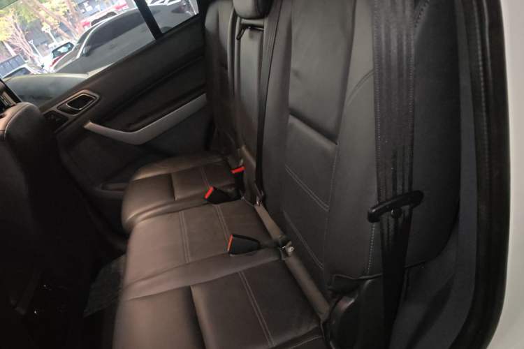 Used Ford Everest 2017 2.0T Gasoline Automatic 4x4 Luxury Edition 5 Seats