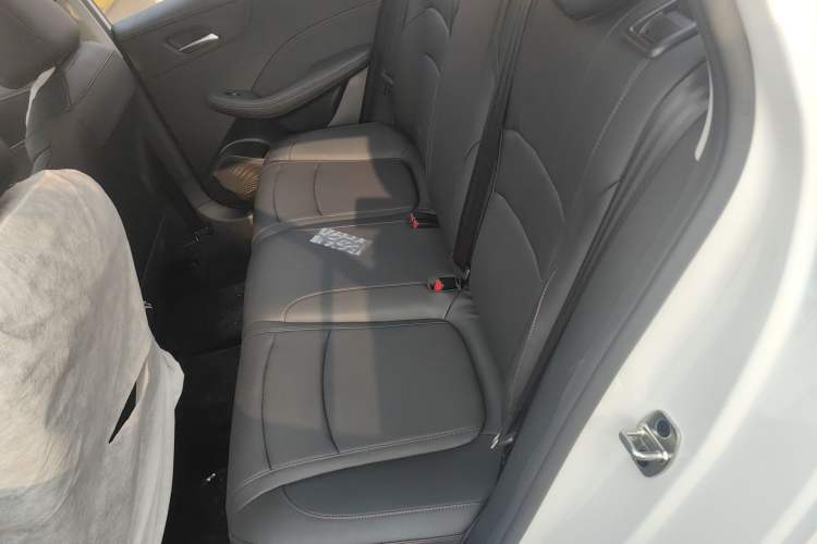 Used Roewe i5 2023 1.5L CVT Luxury Edition
