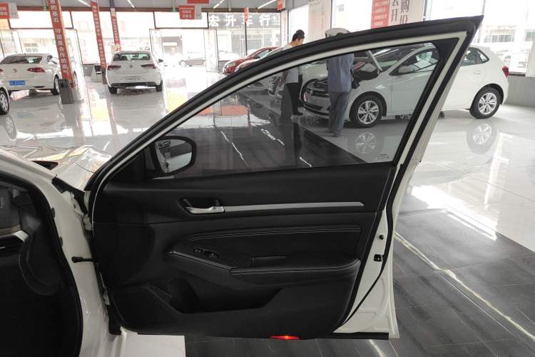 Used Nissan Teana 2021 2.0L XL Comfort Edition
