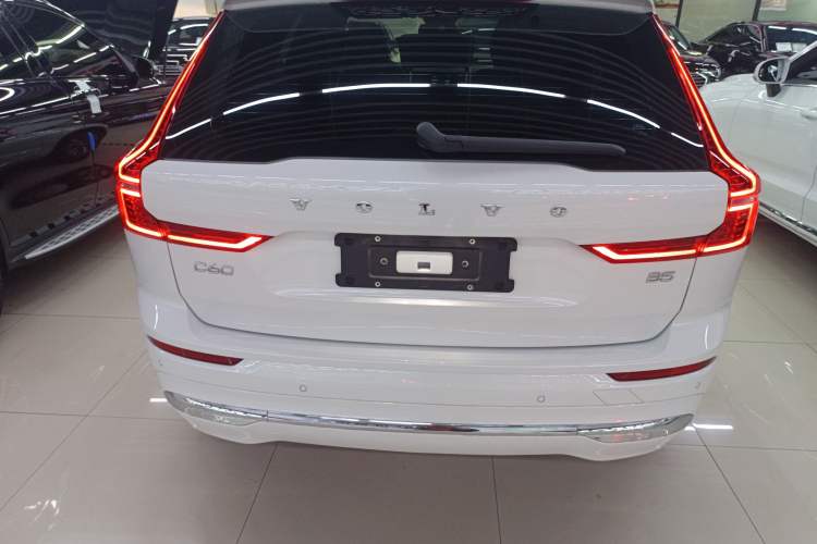 Used Volvo XC60 2024 B5 4x4 Smart Luxury Edition
