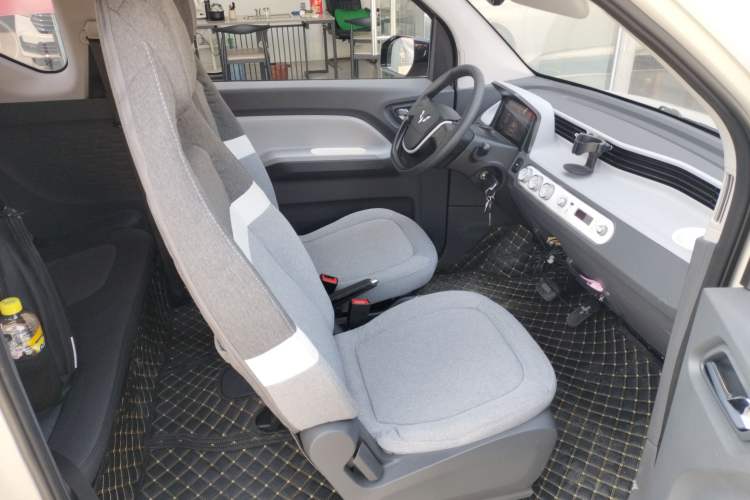 Used Wuling Hongguang MINIEV 2021 Macaron Premium Model – Lithium Iron Phosphate
