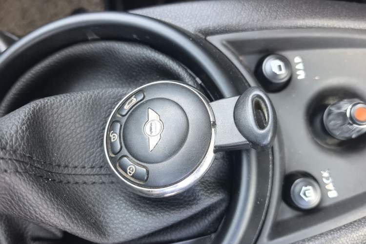 Used  Countryman 2014 1.6T COOPER S
