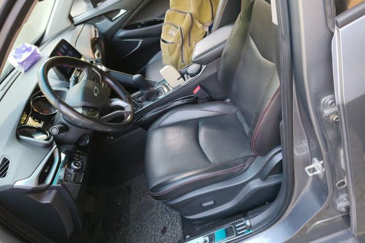 Used Chevrolet Orlando 2018 Redline 530T Automatic Zhaoxiang Edition (5+2 Seating) – China V Standard
