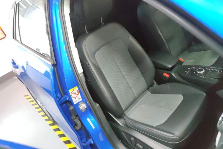 Used Audi Q2L 2018 35 TFSI Fashionable & Elegant Version China VI Emission Standard
