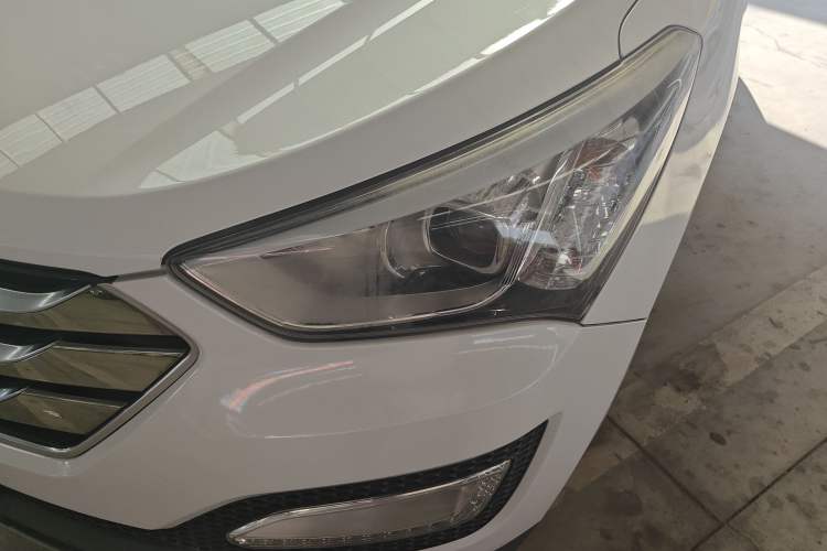 Used Hyundai Santa Fe 2015 2.0T Automatic 4x4 Smart 7-Seater