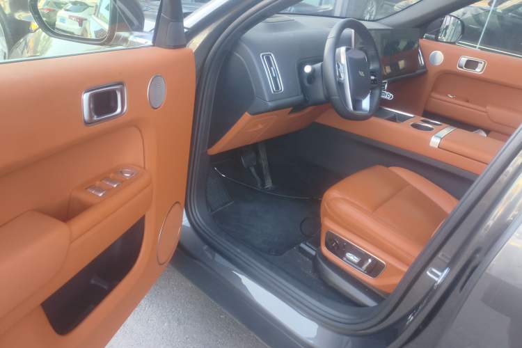 Used Li Auto L7 2023 Air model
