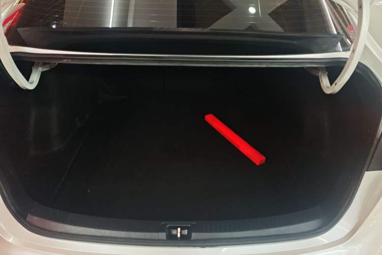 Used Toyota Levin 2021 2.0L Luxury Edition
