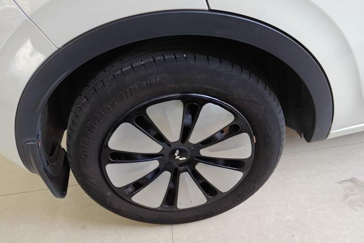 Used Wuling Bingo 2023 333 km Lingxi Connected Version
