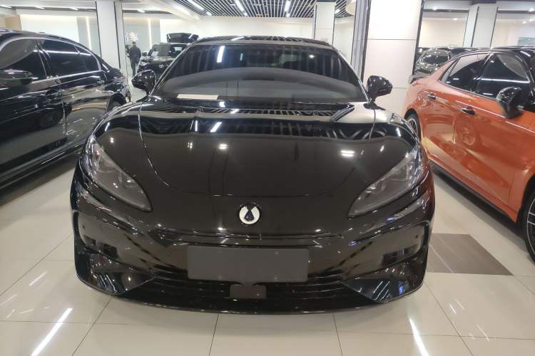 Used Denza Z9 2024 1100 km All-Wheel-Drive Ultra Version