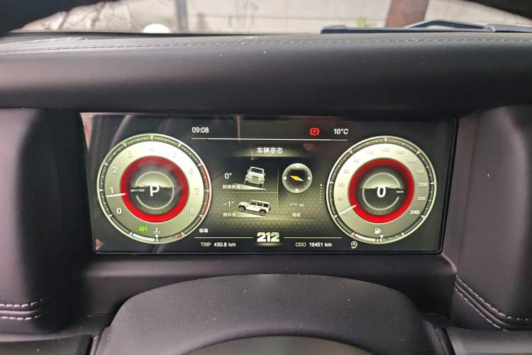 Used 212 T01 2024 2.0T Mechanic
