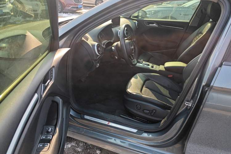 Used Audi A3 2020 Limousine 35 TFSI Fashion Edition China VI Emission Standard
