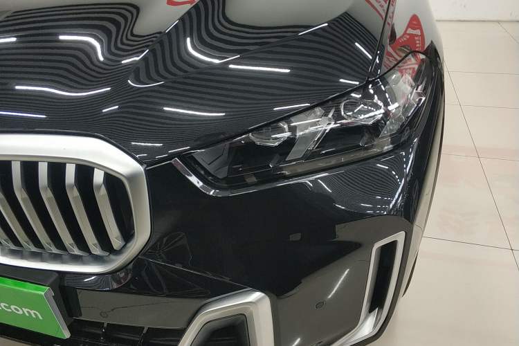 Used BMW X5 2023 xDrive 30Li Luxury M Sport Package