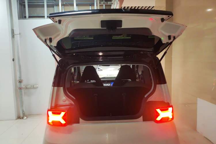 Used Wuling Hongguang MINIEV 2022 GAMEBOY 200km Play Edition with Lithium Iron Phosphate
