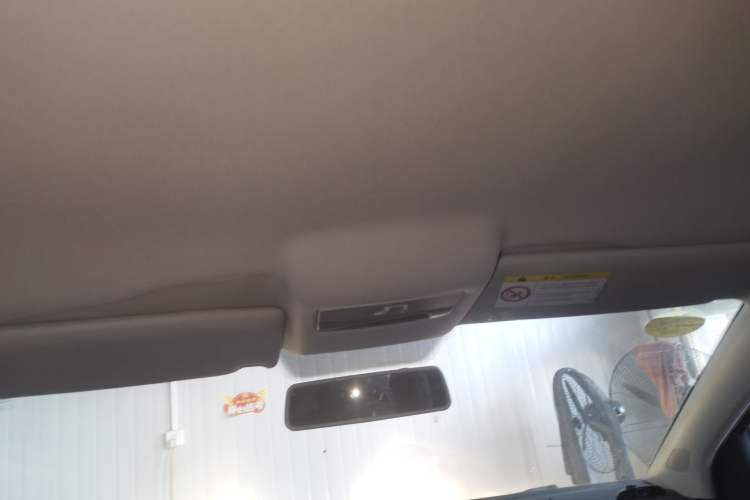 Used Volkswagen Polo 2016 1.4L Manual Fashion Model