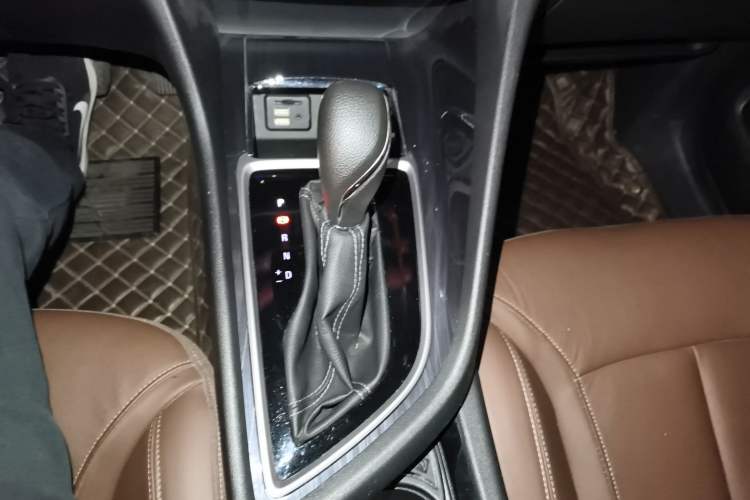 Used Buick GL6 2018 18T 6-Seater Luxury Model
