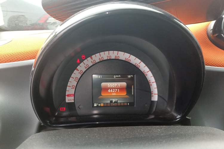 Used  fortwo 2015 1.0L 52 kW Hardtop Passion Edition
