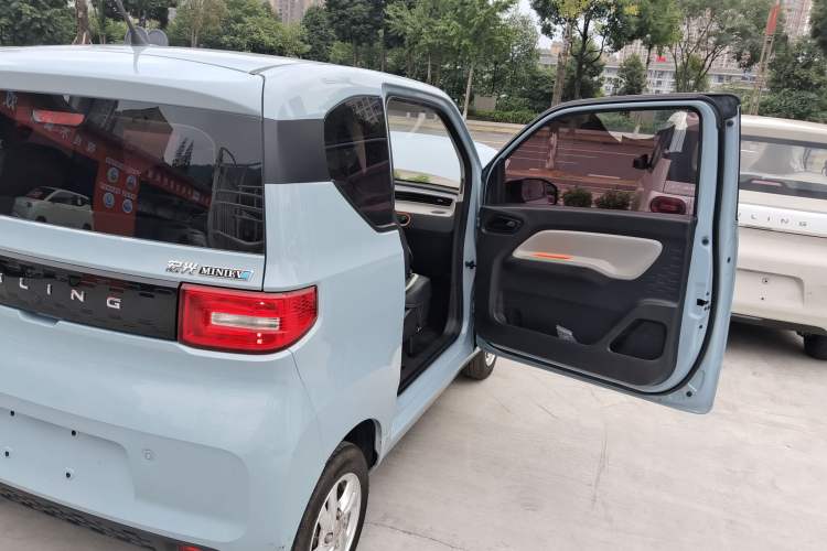 Used Wuling Hongguang MINIEV 2020 Lite Version Lithium Iron Phosphate
