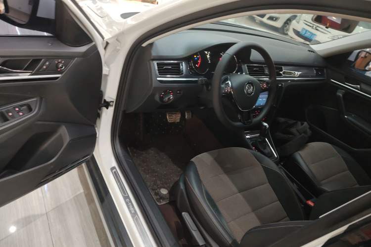 Used Volkswagen C-TREK 2018 1.5L Automatic Comfort Model
