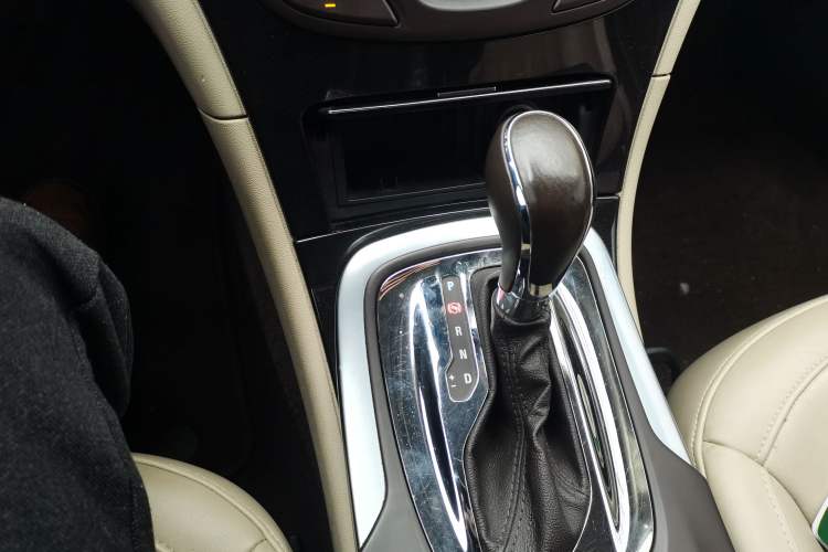 Used Buick Regal 2015 2.0L Elite Fashion Edition